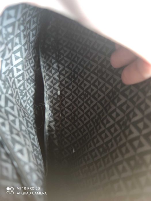 Torebka czarna ,listonoszka  ala Tous