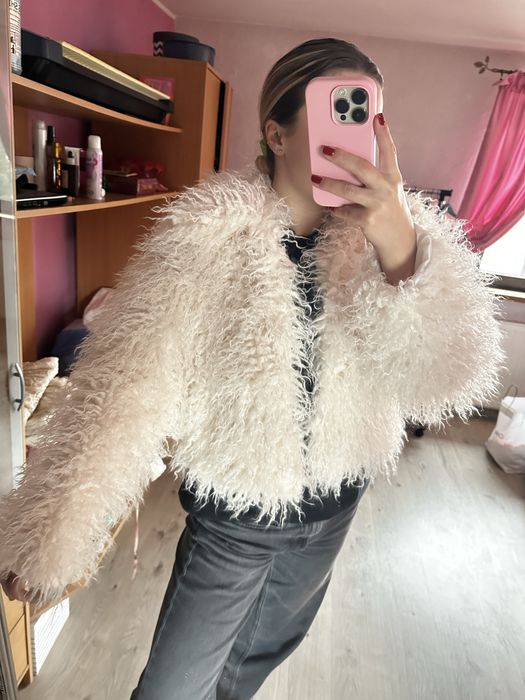 Damskie krótkie futerko kremowe 38 M, nowe