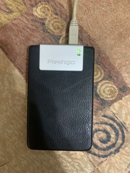 Продаю Портативный жесткий диск Prestigio Data Safe
