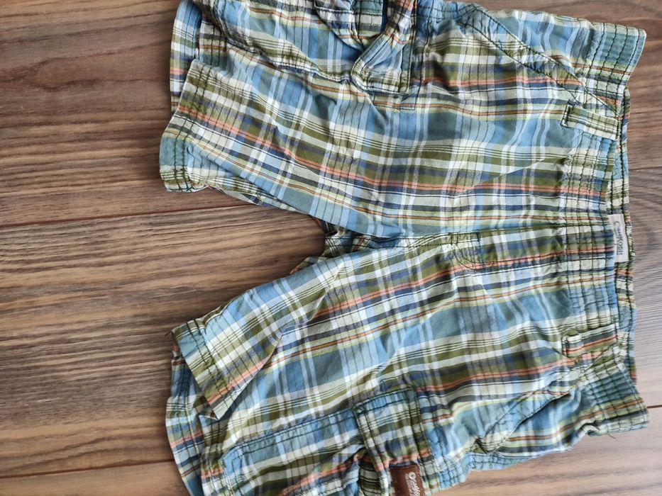 Krótkie spodenki OshKosh