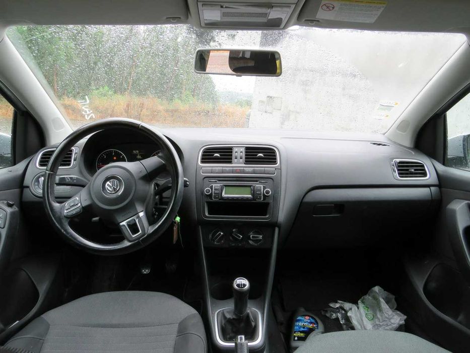 Volkswagen Polo 1.6TDI de 2010 - Peças Usadas