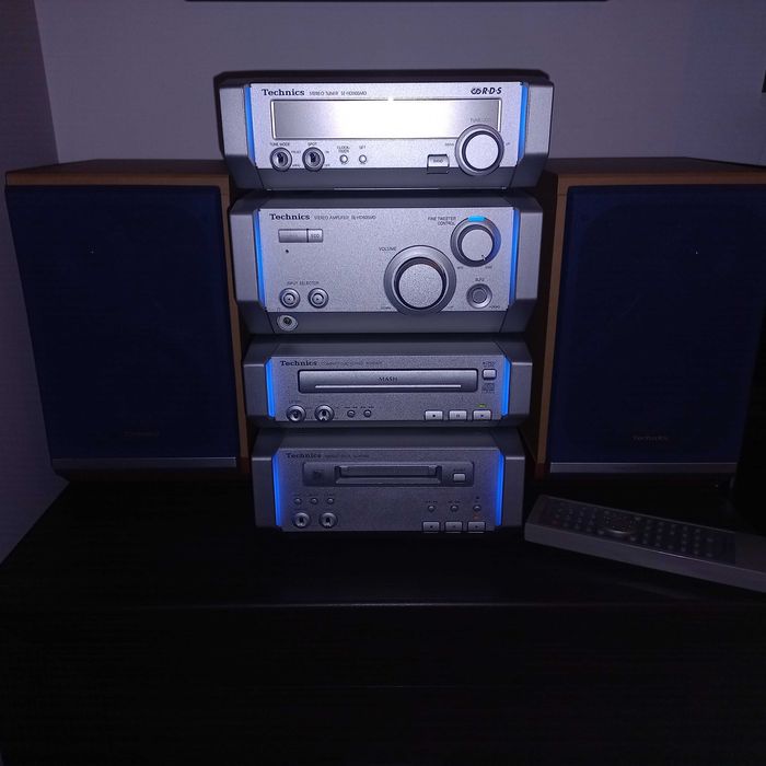 Wieża Technics MiniDisc CD Radio Wzmacniacz Kolumny Pilot Kable