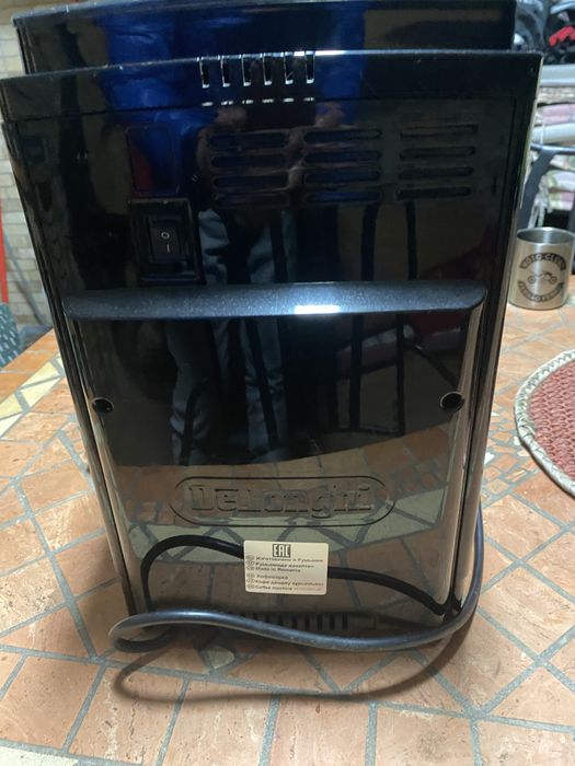 Máquina de café Delongui Magnifica S