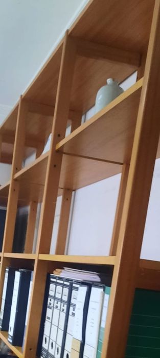 Estante de grande dimensão