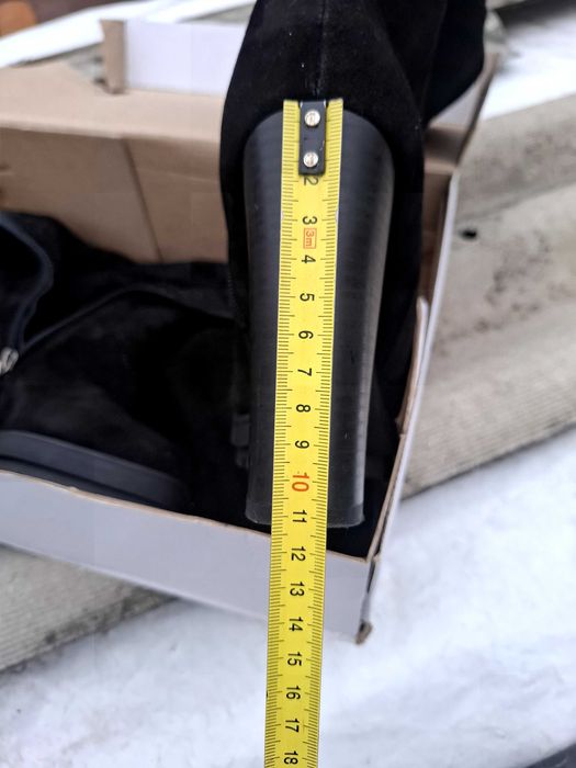 Жіночі замшеві ботфорти,високий каблук,38р.