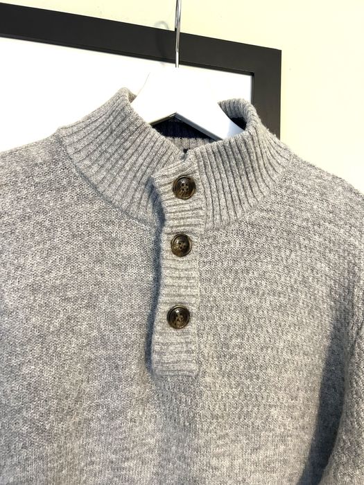 Męski wełniany szary sweter z golfem Crew Clothing Company