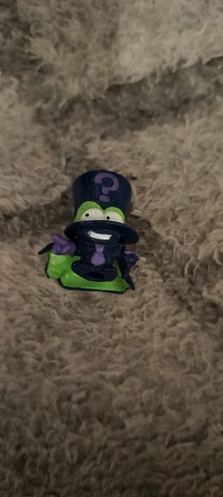 Super zings Enigma ultra rare.