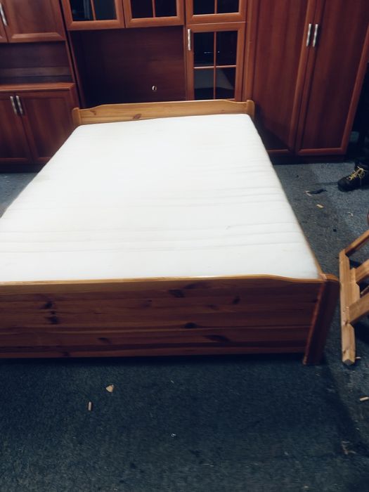 Łoże sosnowe 140x200 stelaż i materac dostawa Warszawa