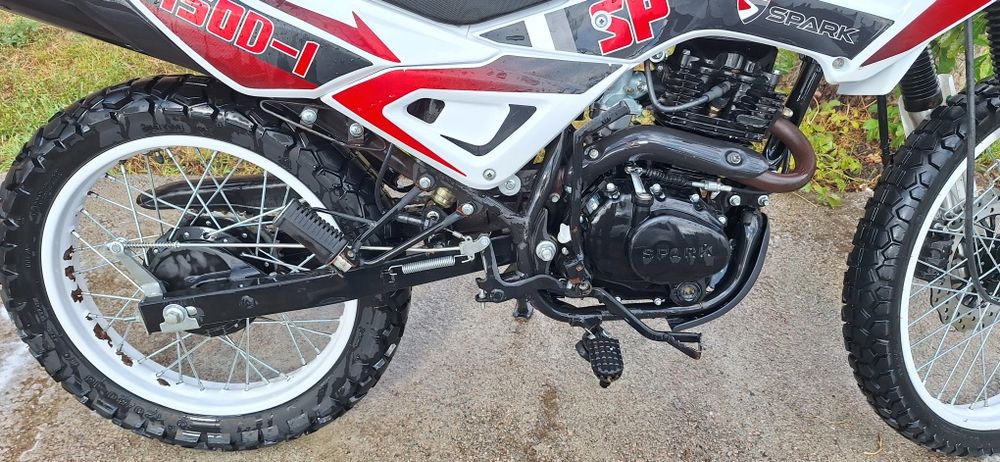 Продам мотоцикл SPARK 150