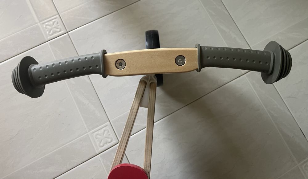 Triciclo para bébé/criança