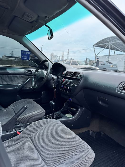 Продам хонду цивик