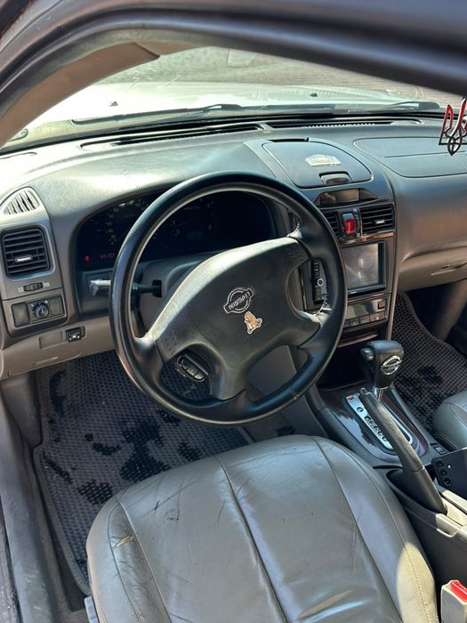 Nissan Maxima A33