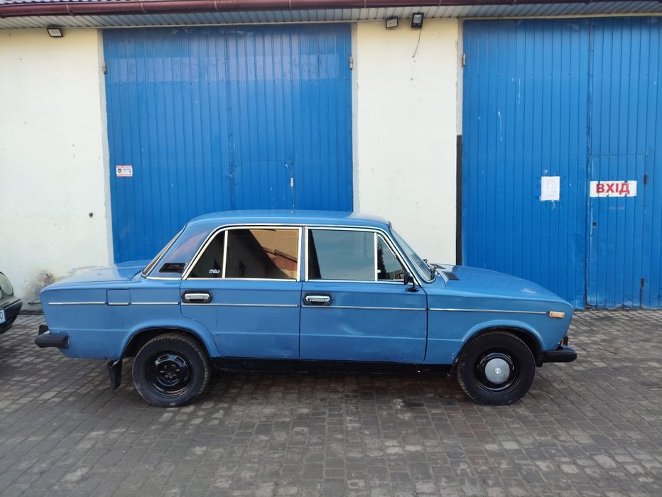 Ваз 2106 в непоганому стані для своїх років
