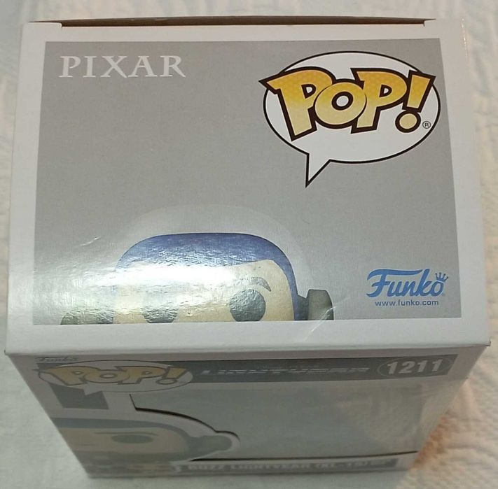 funko pop lightyear 1211 buzz lightyear (xl-15) with sox