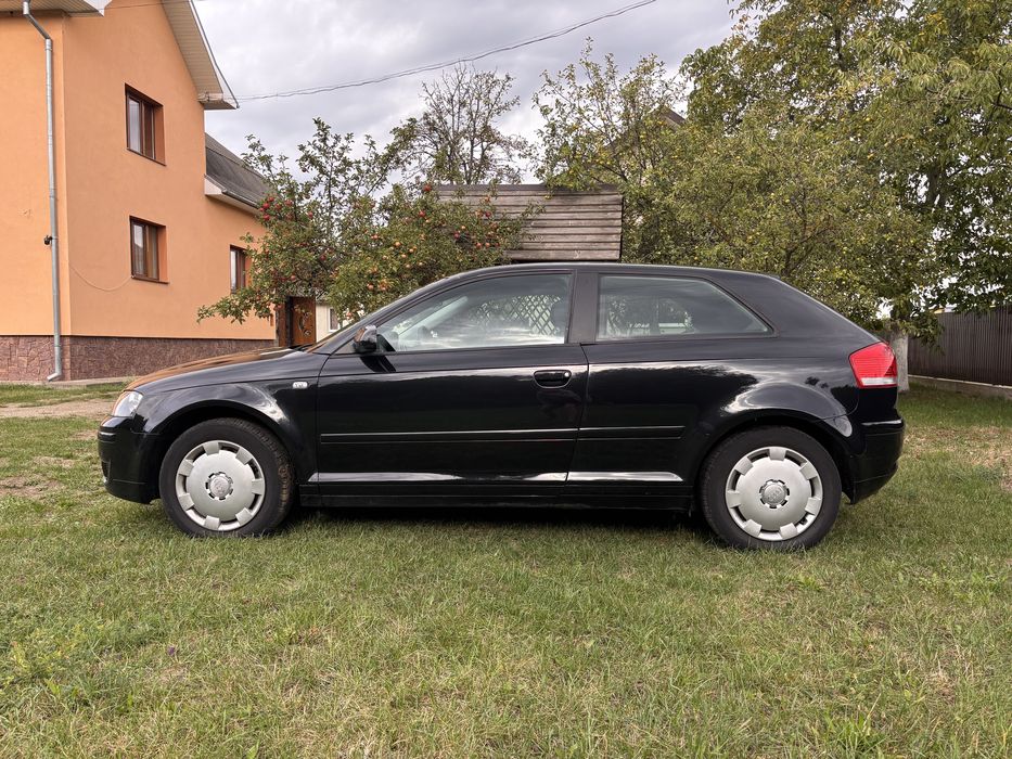 Audi A3 1,6 MPi бензин