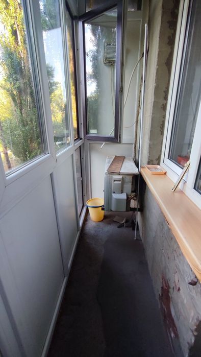 3-х комн. квартира СевГОК, остановка "Стадион" 3-й этаж, не угловая