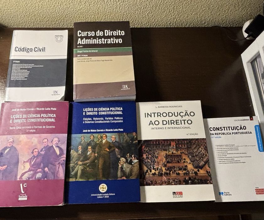 Lote 6 livros de Direito | Almedina, Lusíada, Freitas do Amaral