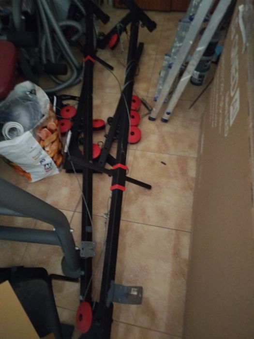 Vendo ginásio multifunções mais halteres  ajustáveis  40kg