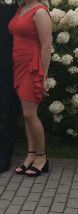 Czerwona sukienka M-L