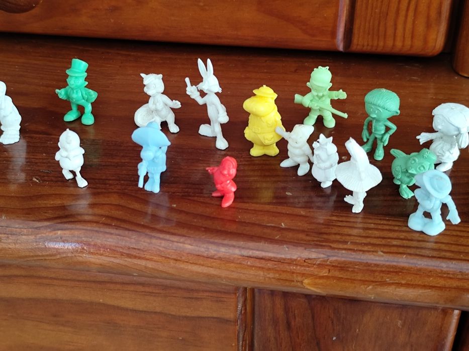 Figuras monocromaticas de Olá e Rajá64564004012163122