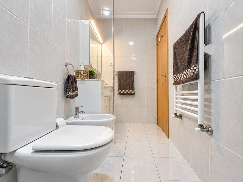Venda de  Apartamento T3 com 135 m2 bruto