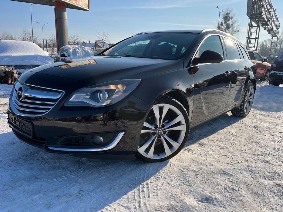 Opel Insignia 1.4 Turbo 140KM Lift Alu 18 piękny kolor tylko 150tyskm  Niemcy