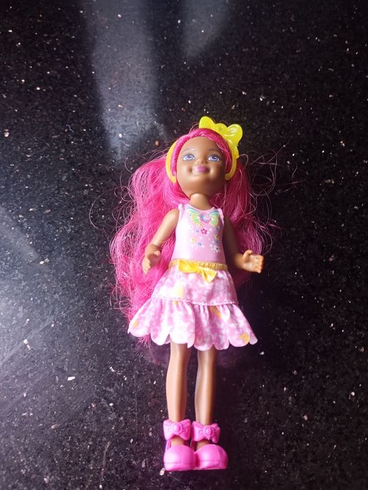 Laleczka z serii barbie dreamtopia rainbow