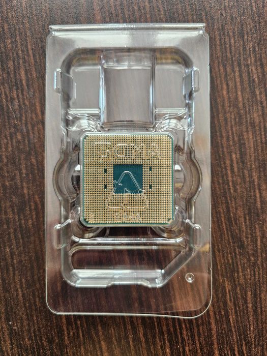 AMD Ryzen 9 3900X