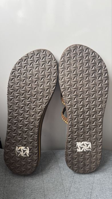 Teva В'єтнамки Olowahu