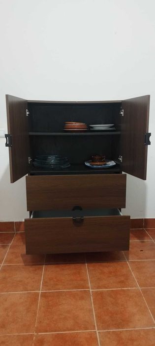 Móvel / Aparador / Armário / Louceiro