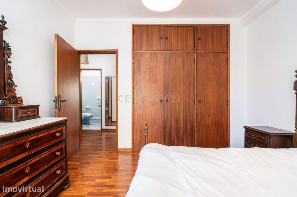 T3 Duplex com 2 Terraços, na Av. Elísio de Moura, em Coimbra