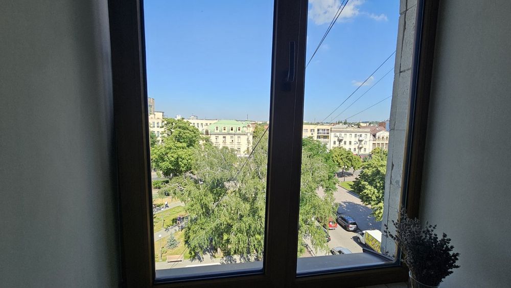 Продам 4к квартиру в елітному будинку центр міста