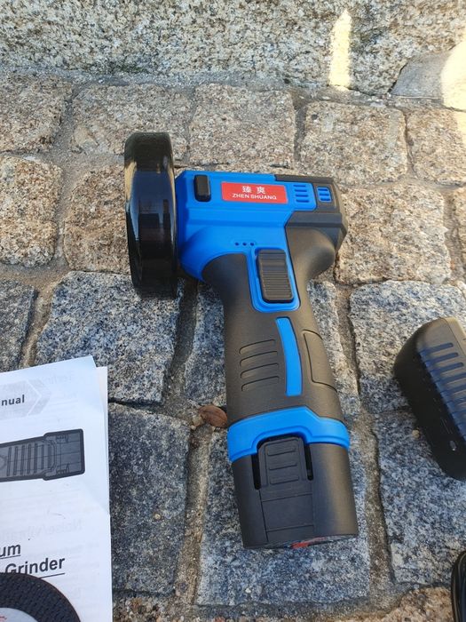 Mini Rebarbadora a Bateria Compacta 12V c/ 2 Baterias (Nova)
