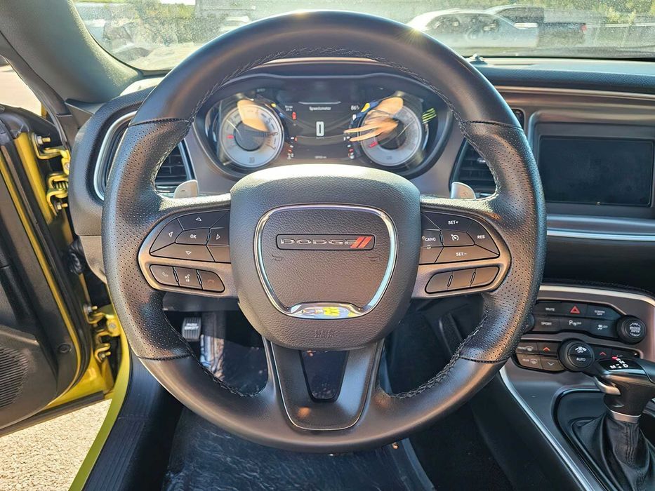 Dodge Challenger      2020