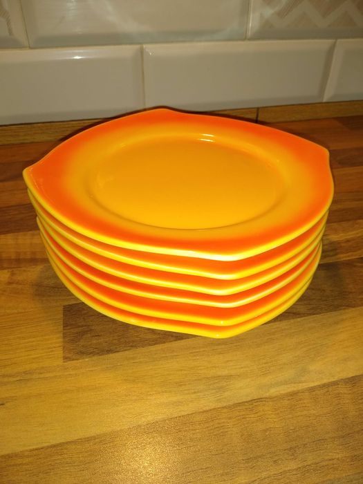 Zestaw naczyń porcelanowych - talerze+miski