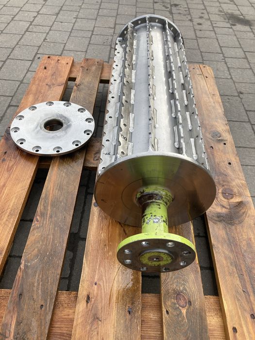 Walec wciągający dolny zębaty detektor metalu CLAAS JAGUAR