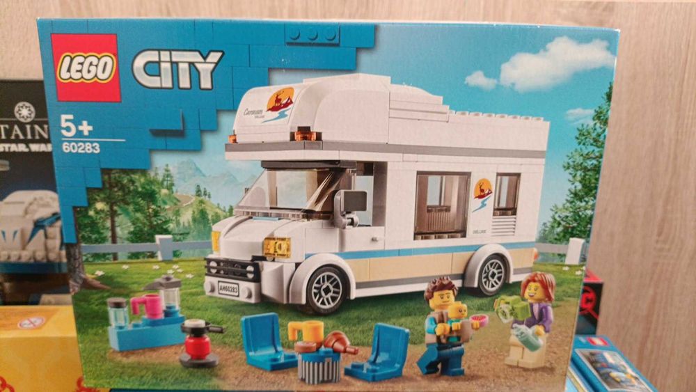 lego 60283 - Wakacyjny kamper
