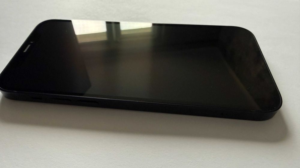 iPhone 12 128GB czarny