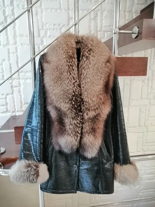 Продам дубленку женскую