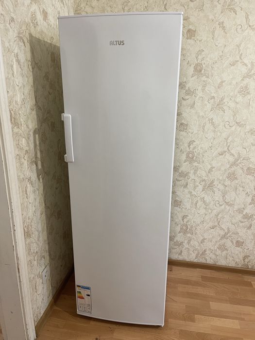 Морозильна камера Altus ALTF312NW