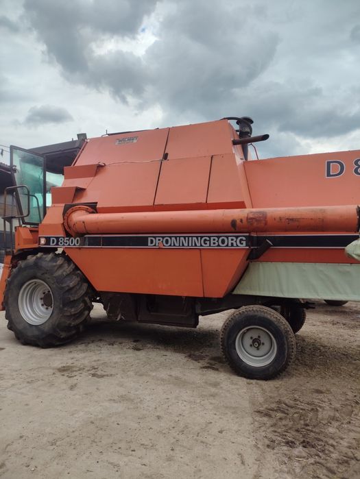 Kombajn zbożowy Claas medion 310 Dronningbor 8500
