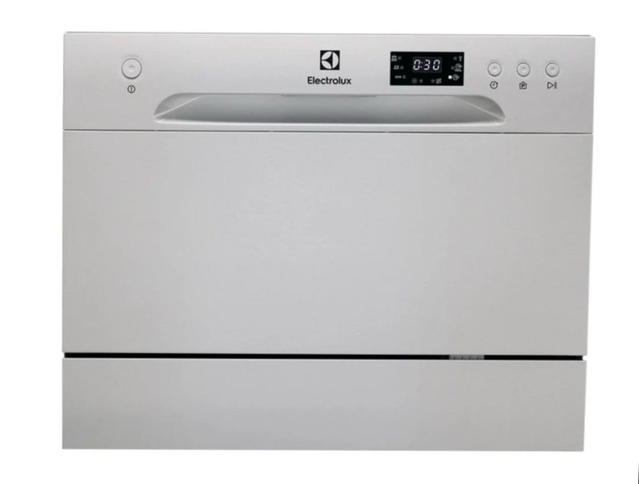 Посудомийна машина electrolux
