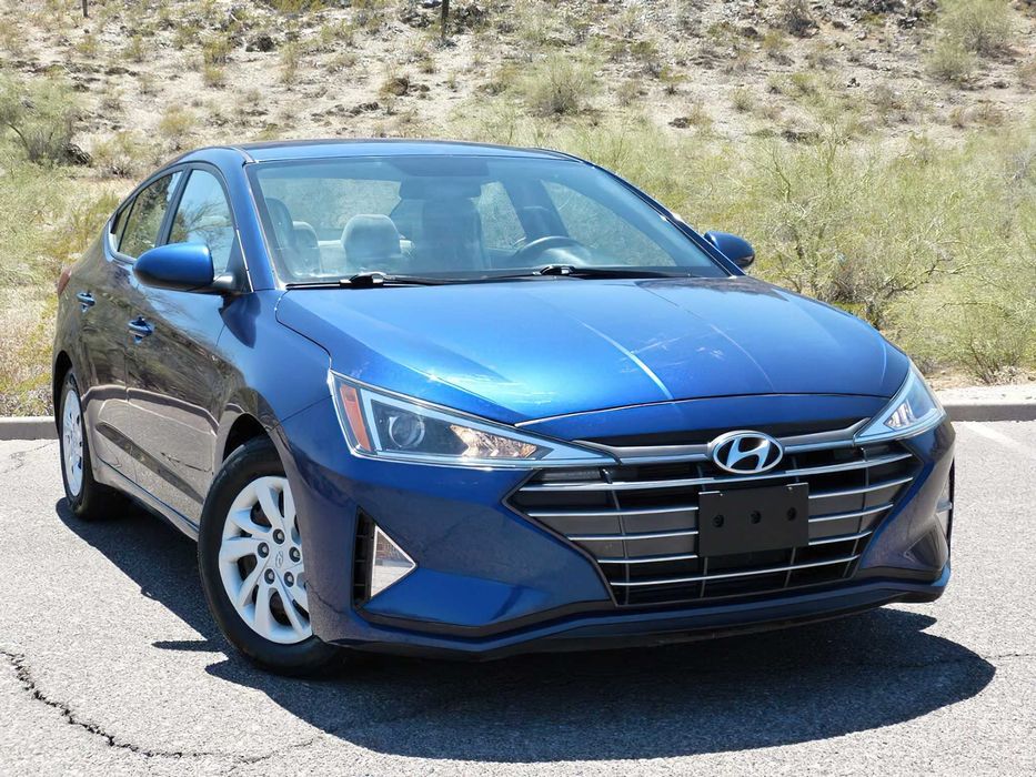 Hyundai Elantra SE      2019