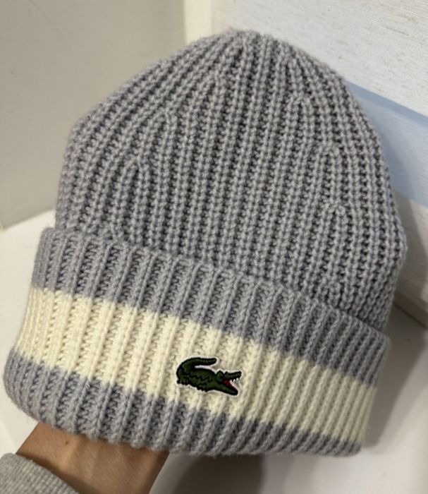 Шапка біні. Lacoste.