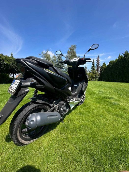 Skuter YAMAHA Aerox