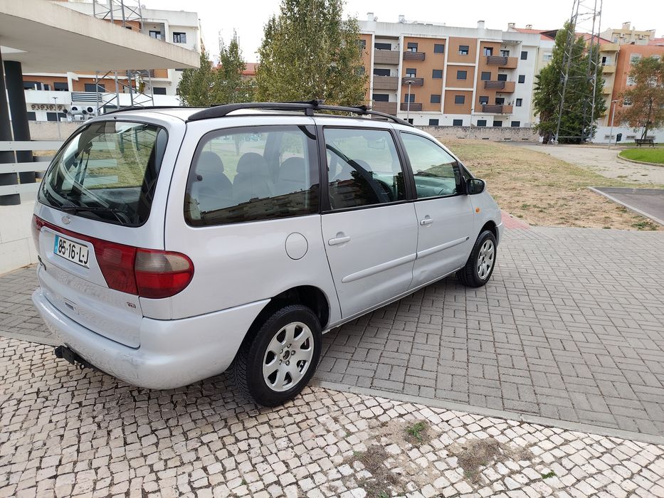 Ford Galaxy TDI impecável