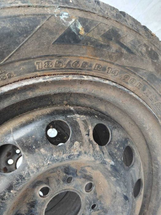 Продам резину Nordman RS:185/65R14