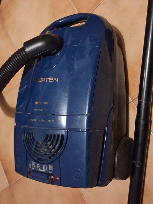 Aspirador Worten com boa sucção