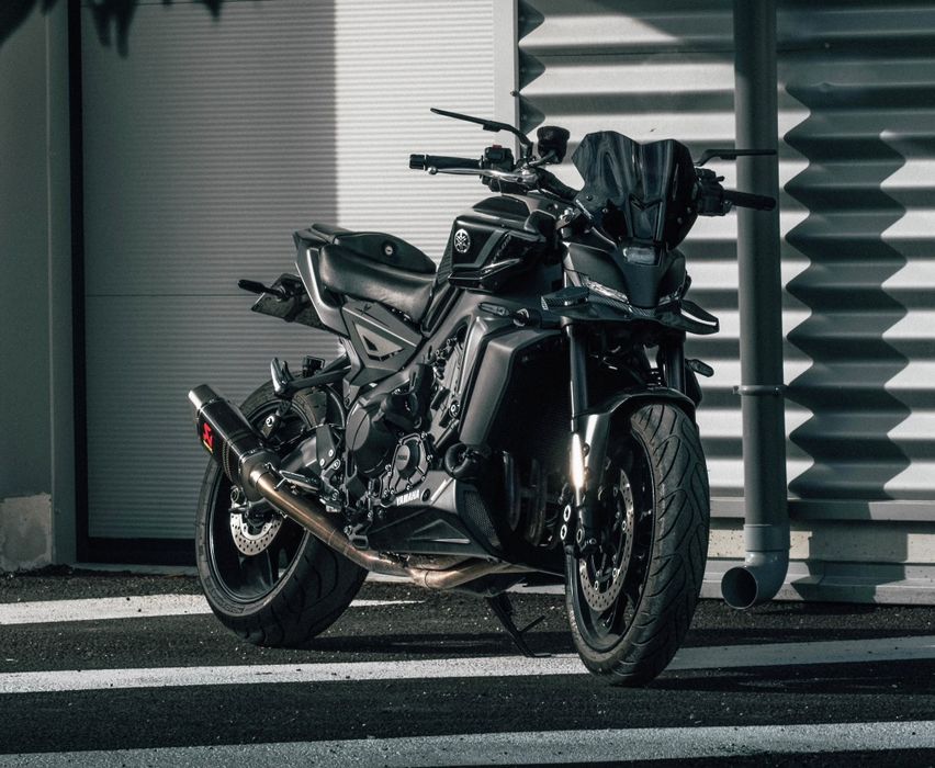 Vendo yamanha MT-09  Y-AMT garantia 10/2026