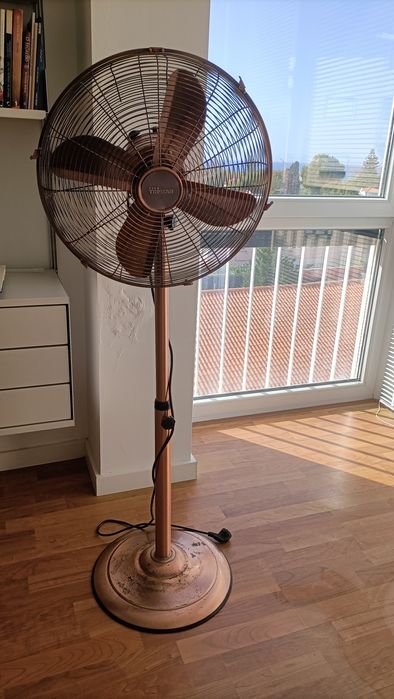 Ventilador de pé metálico retrô Tristar VE5971